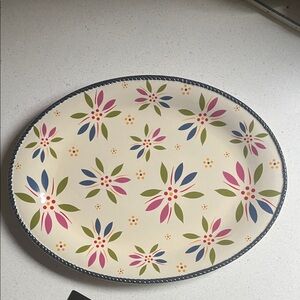 Temp-Tations Old World Oval Platter in Confetti Pattern